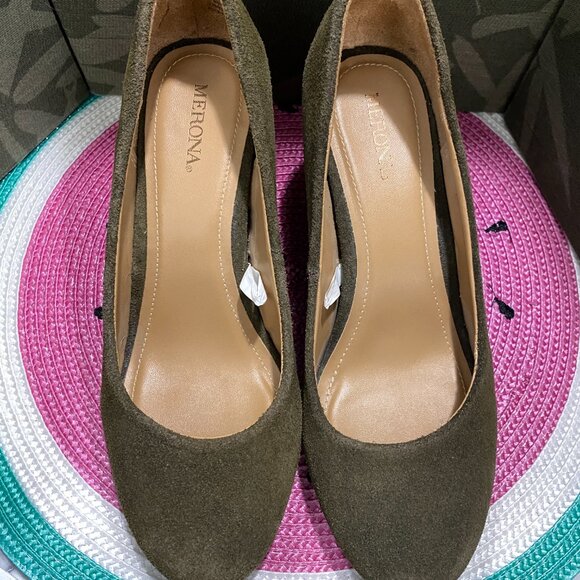 EUC Merona sz 7 1/2 Suede Wedges - Picture 12 of 14